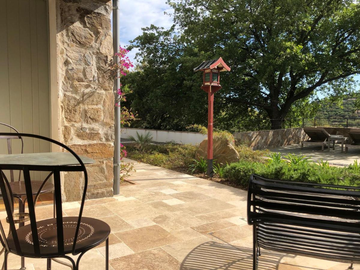 Les Aurochs Bed & Breakfast Grimaud Exterior photo